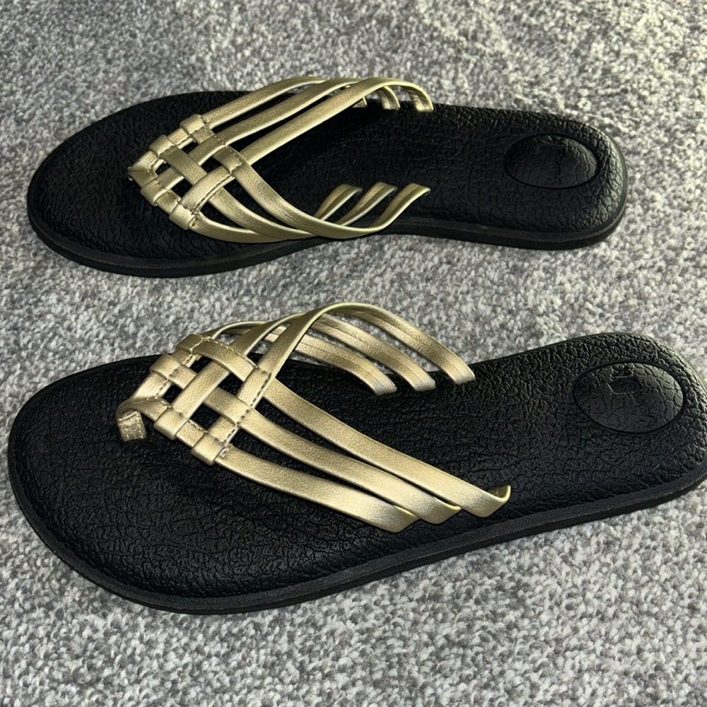 SANUK women’s yoga Metallica gold strappy sandals in size 6 - Picture 5 of 8